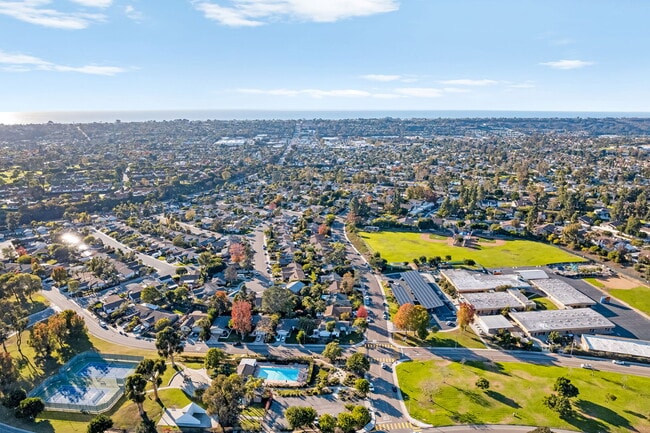 Photo - 2039 Village Wood Rd