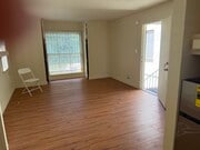 Photo - 1306 S Mansfield Ave Apartments Unit 1306.5