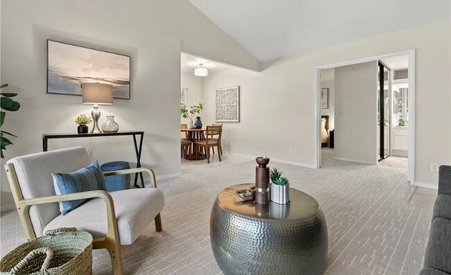 Photo - Contemporary Unit with High-End Features