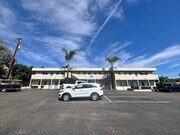 Photo - 410 E Fallbrook St