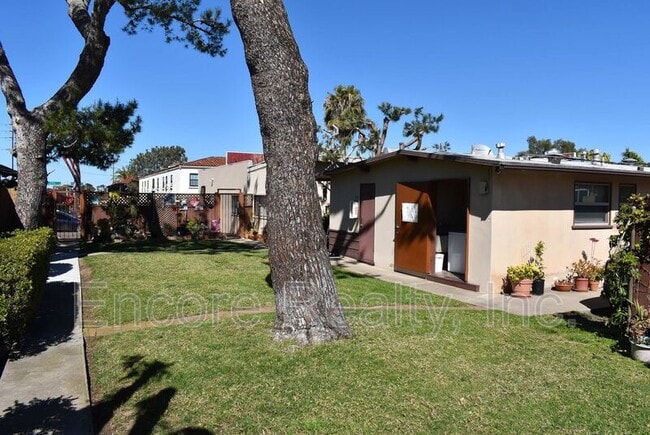 Building Photo - 3931 Mason St