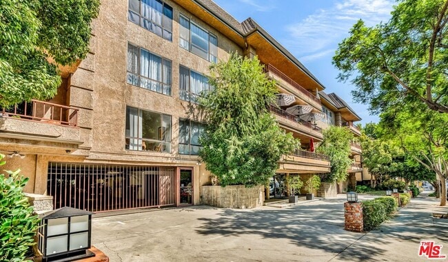 Photo - 1124 Kings Rd Condo Unit 102
