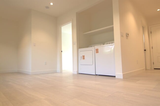Photo - 216 Harding Ave Unit 3