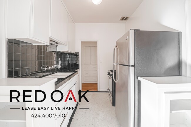 Photo - 180 S Sycamore Ave Unit 104