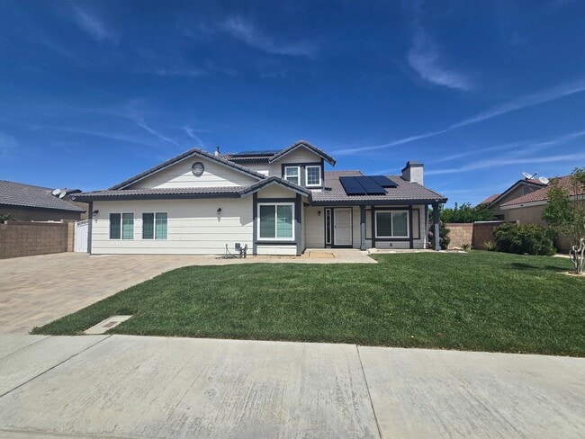 Building Photo - Room for Rent – 1621 W Newgrove St, Lancaster, CA 93534