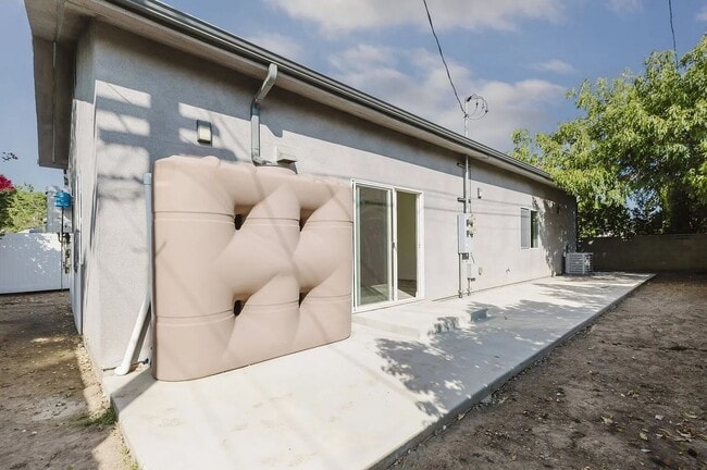 Photo - 9958 Marklein Ave