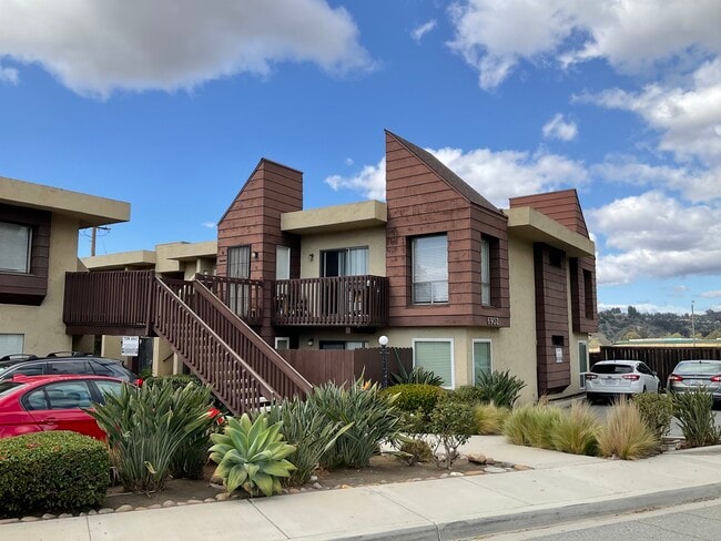 Photo - 6902 Mission Gorge Rd Unit B