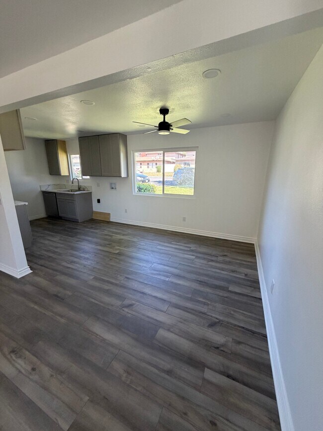 Photo - 2580 Hayes Dr