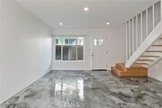 Photo - 545 E 99th St Townhome