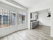 Photo - 825 W 40th Pl Apartment