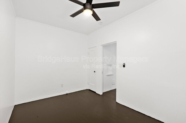 Photo - 2664 Sixth Avenue