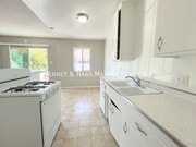 Photo - 2909 E 6th St Unit #D