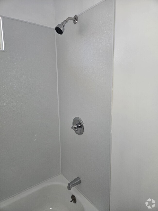 Building Photo - 713 W 59th Pl Rental
