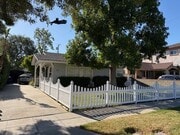 Photo - 925 1/2 N Maple St Unit 925