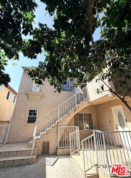 Photo - 1034 W 84th St