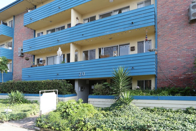Photo - Oceana Apartments