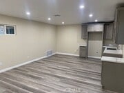 Photo - 25462 Cole St