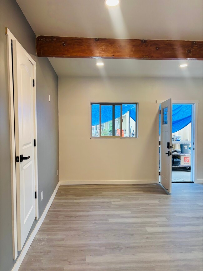 Photo - 1550 N Cypress Ave Unit Attached