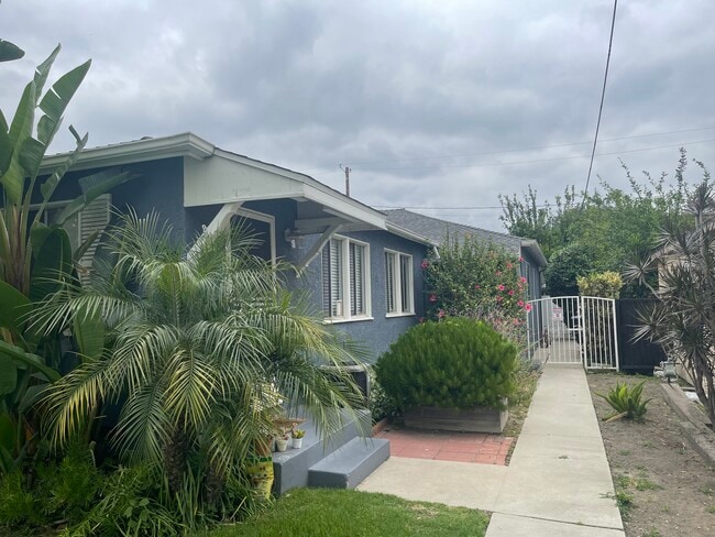 Photo - 430 N Lomita St Unit 428