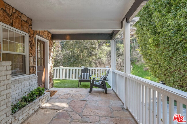 Photo - 3955 Weslin Ave