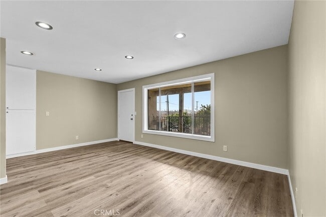 Photo - 20526 S Western Ave