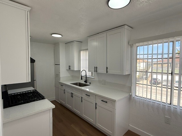 Building Photo - 10218 State St Unit #C