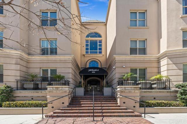 Building Photo - 650 Columbia St Unit 211