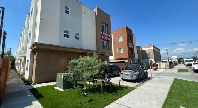 Building Photo - 1033 S Montebello Blvd