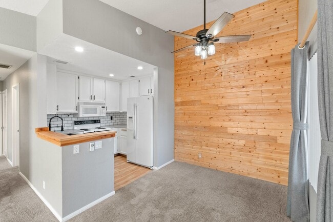 Photo - Rancho San Diego- Beautiful Mirasol Complex- 2 bed / 2 bath Upstairs Condo w A/C, Laundry + Parki...