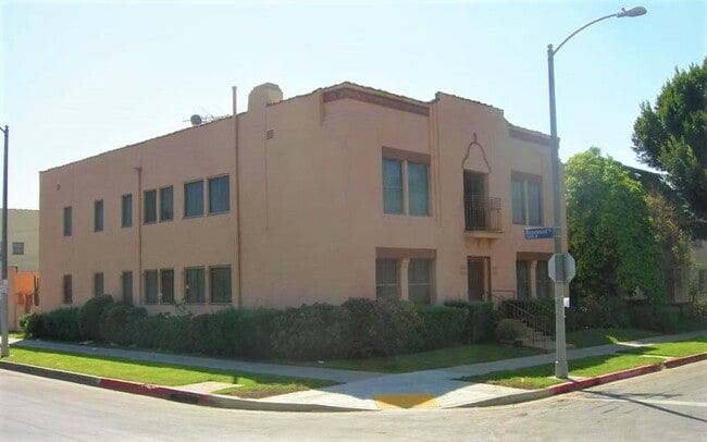 Building Photo - 466 N Orange Grove Ave Unit 466