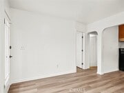 Photo - 689 N Gordon St House