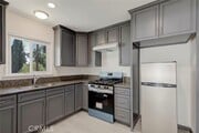 Photo - 14916 Wyandotte St