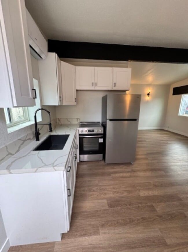 Photo - 2813-15 46th St Unit 2815 B 46th Street