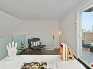 Loft - 1127 12th St Townhome