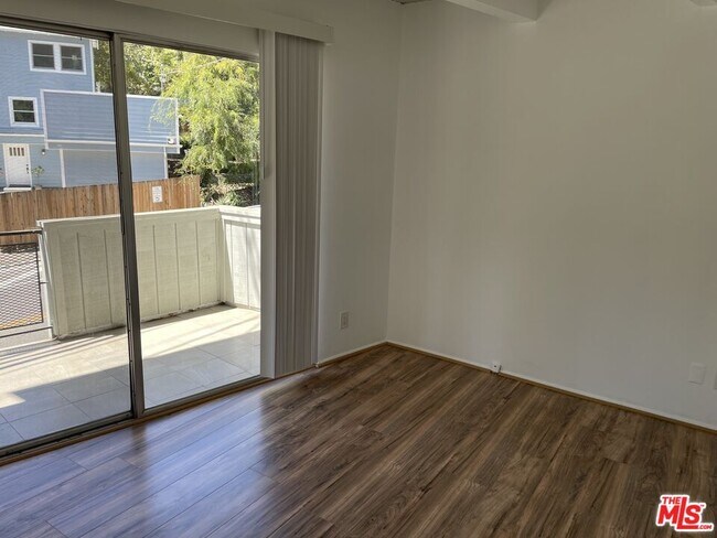 Photo - 2154 N Beverly Glen Blvd