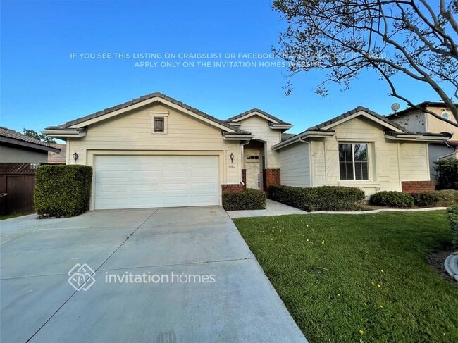 Photo - 31864 Feather Creek Dr House