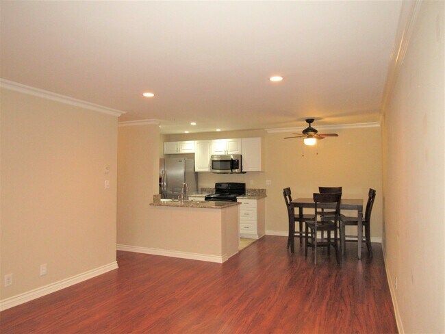 Photo - Gorgeous 1-Bedroom Apartment in Playa Del Rey! Unit 5