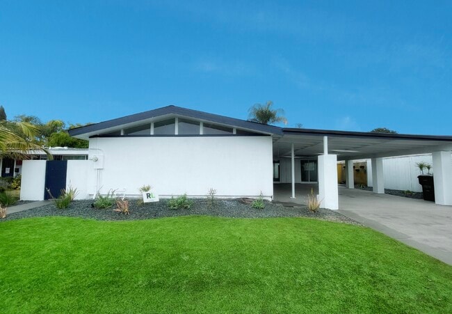 Building Photo - 8976 Hammond Dr
