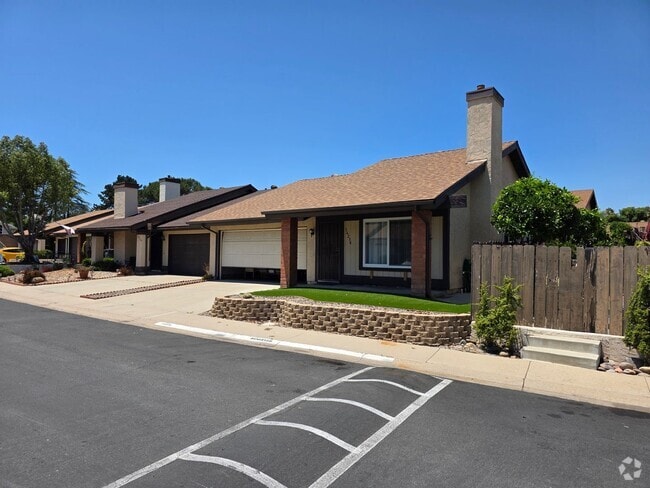 Building Photo - Quiet 3 bedroom 2 bath home in Poway in cu...