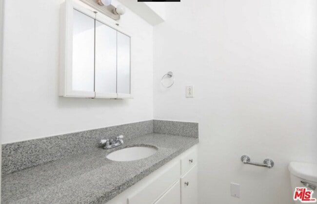 Photo - 1261 Laurel Ave Unit 20