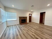 Photo - Completely Renovated Jem just north of Ven... House