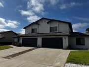 Photo - 2732 Luciernaga St