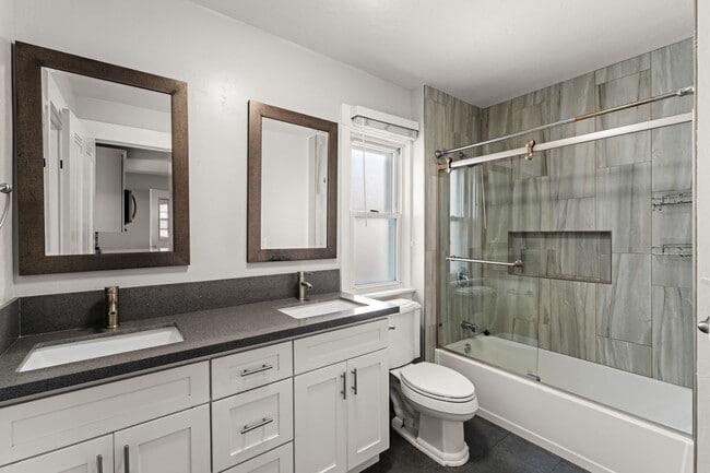 Photo - 531-535 W Juniper Street Unit 535 W Juniper Street