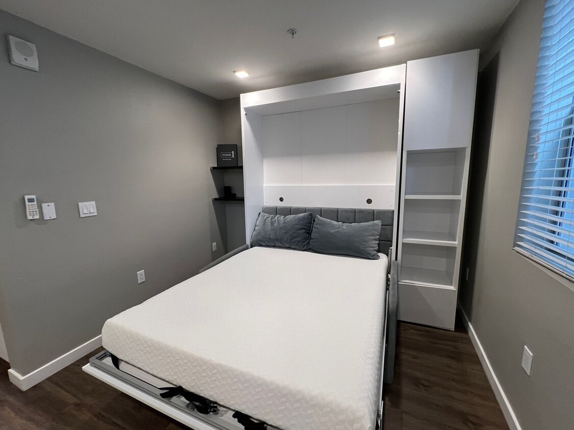 Floor Plan - 435-101