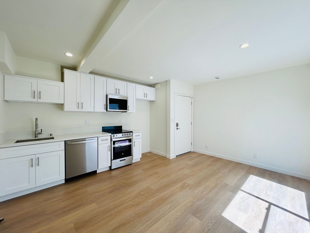 wes161 - wes161 Apartment Unit 17-12