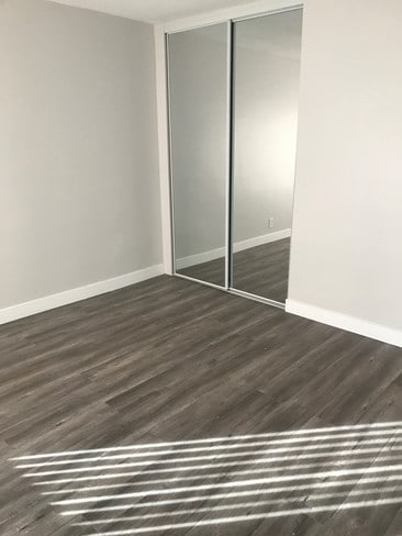 Photo - 10214 Darby Ave Unit 1