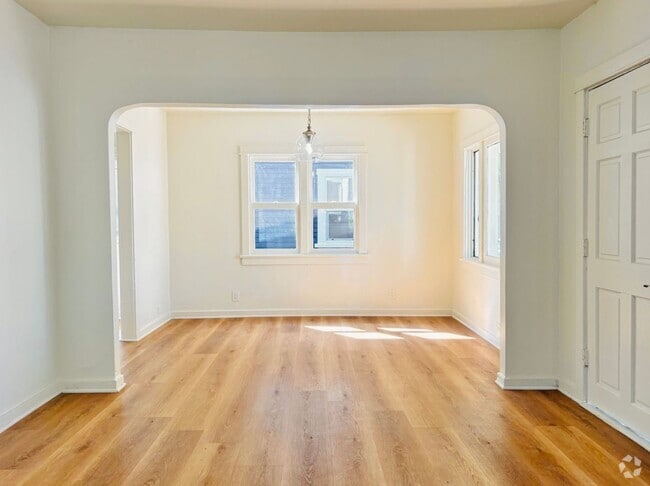 Building Photo - 3708 St Andrews Pl Unit 3714 St Andrews Pl Rental