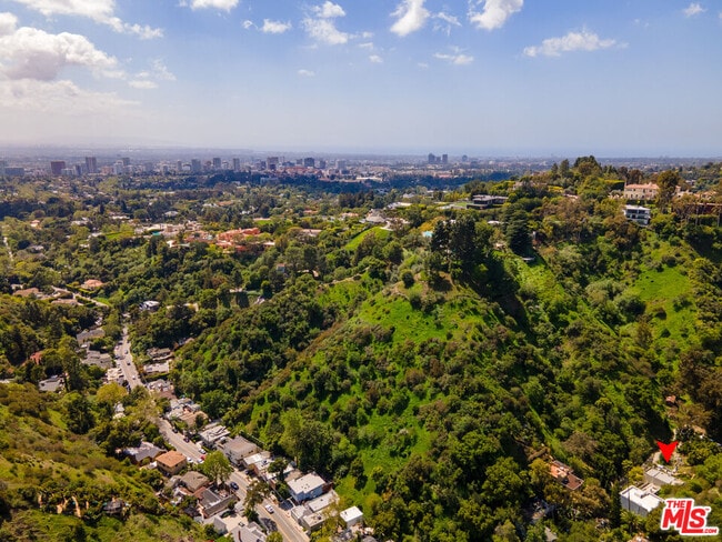 Photo - 1001 N Beverly Glen Blvd