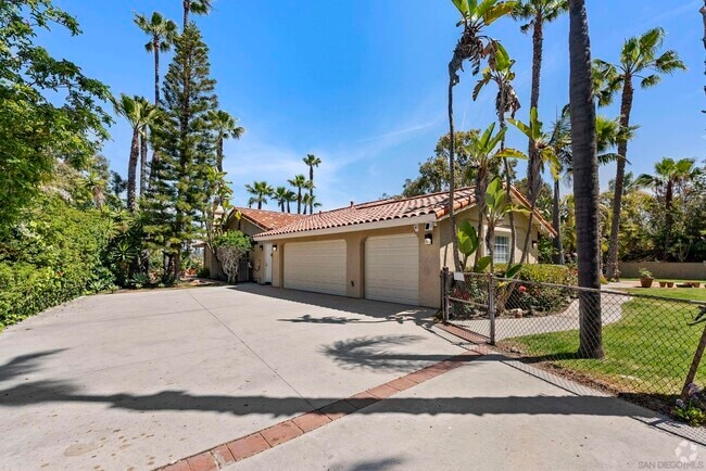 Building Photo - 6518 Monte Fuego Rental