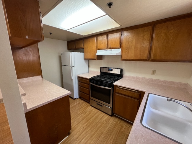 Photo - 1517 Rock Glen Ave Unit 209